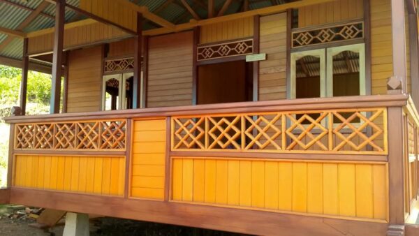 Rumah Kayu 2 Kamar Ukuran 7x10 - Gambar 2